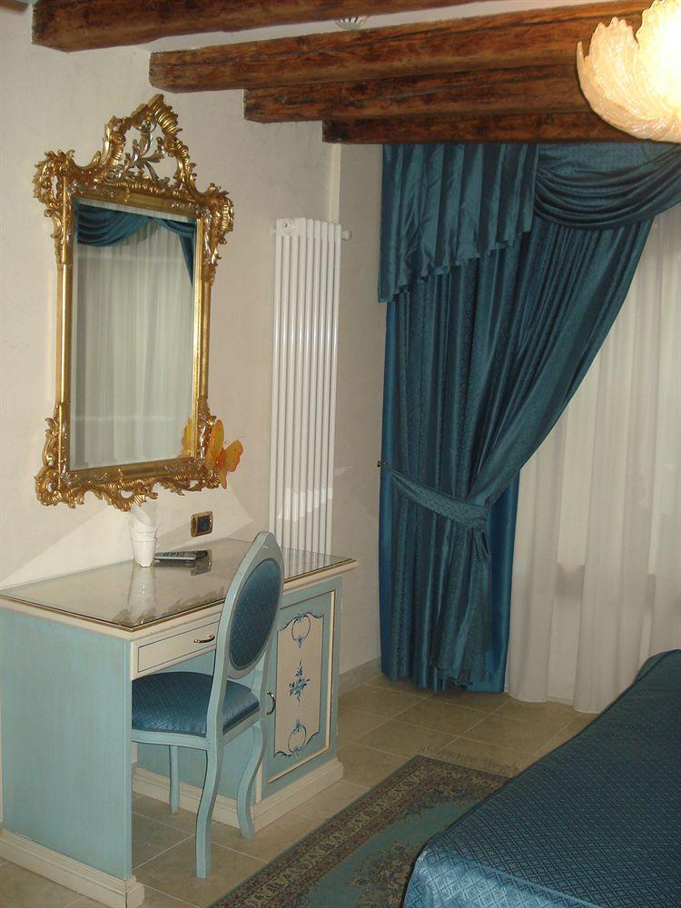 Hotel Vecellio Venice On The Lagoon Bilik gambar